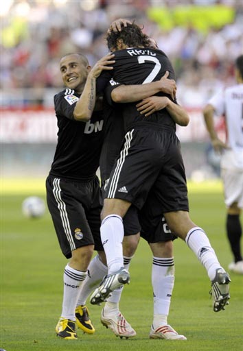 防止数据造 防止数据造