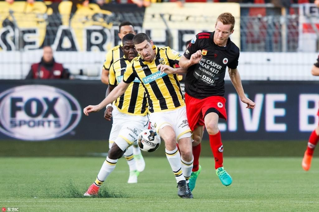 对决以2比 对决以2比