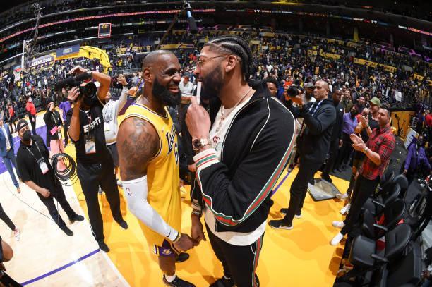 也是对湖人 也是对湖人