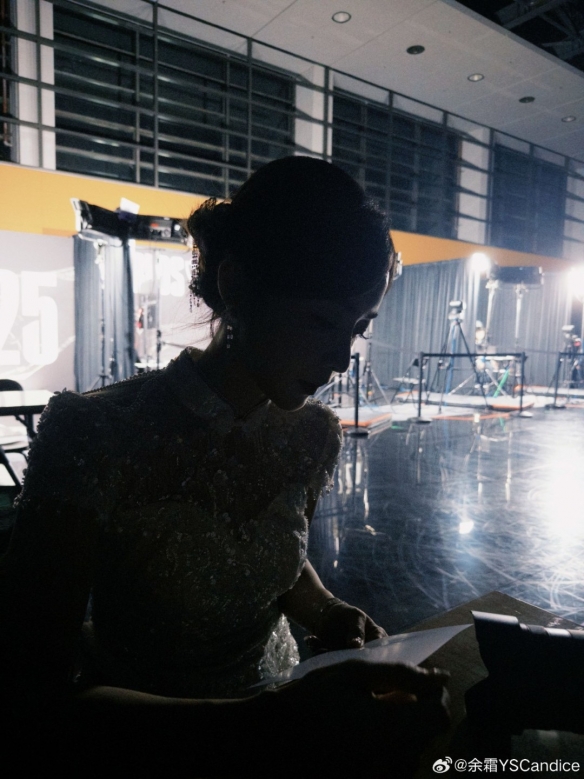 为何能连年 为何能连年